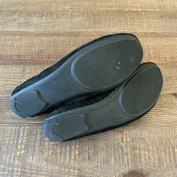 G.H. Bass & Co. Women's Black Suede Flats - Picture 5 of 5